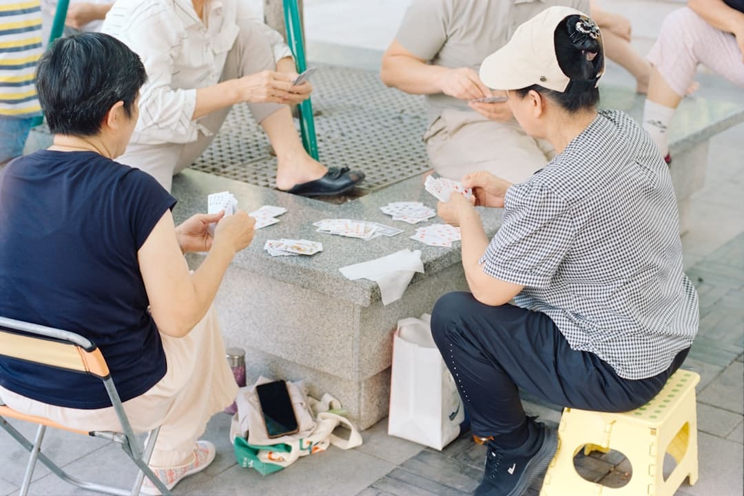 喜欢蹲着真的不是因为懒 或许是身体在偷偷 “自救”